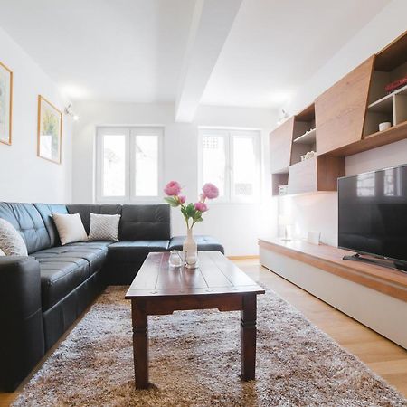 אומיס City Center Lux Apartment "Tonci" מראה חיצוני תמונה