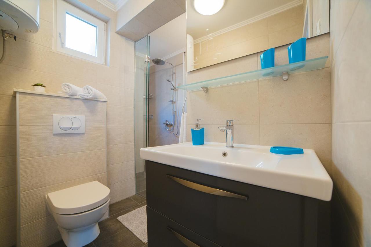 אומיס City Center Lux Apartment "Tonci" מראה חיצוני תמונה